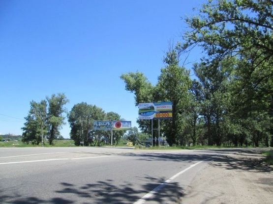 Фото рекламної площини за адресою Киевская трасса - пос.Песочин - въезд в город (нижний) Фото рекламної площини за адресою Киевская трасса - пос.Песочин - въезд в город (нижний)