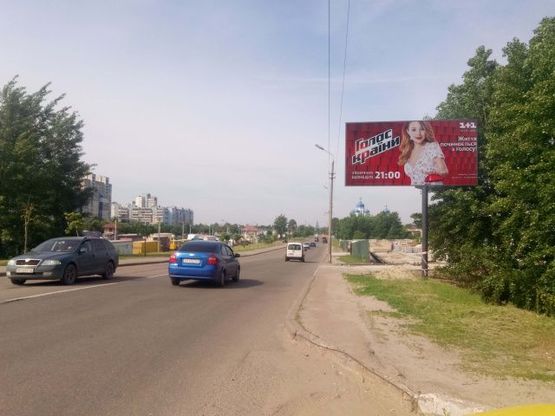 Фото рекламной плоскости по адресу Бальзака О. ул. - 100 м. от Драйзера Т. ул.