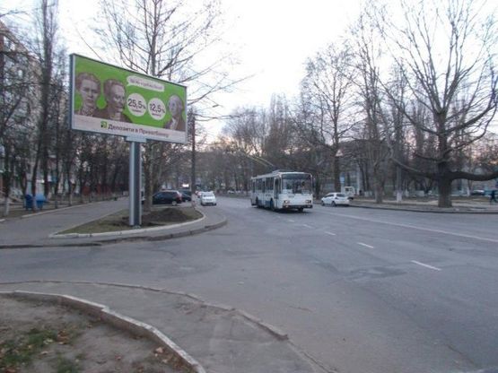 Фото рекламної площини за адресою Королева ул., 3 ("Нова Пошта" отд. №16) Фото рекламної площини за адресою Королева ул., 3 ("Нова Пошта" отд. №16)