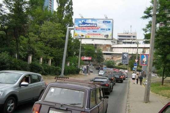 Фото рекламної площини за адресою Посмітного вул. - Генуезська вул. Фото рекламної площини за адресою Посмітного вул. - Генуезська вул.