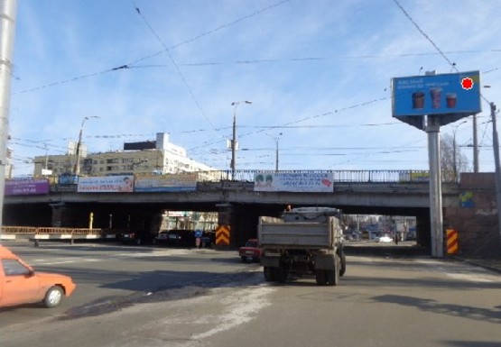 Фото рекламної площини за адресою Победы  пр. - Черновола ул.