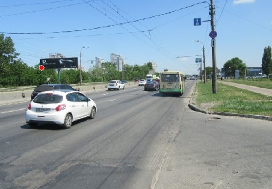 Фото рекламной плоскости по адресу Бандеры пр. (бывш. Московский пр.) (эл. опора 203)