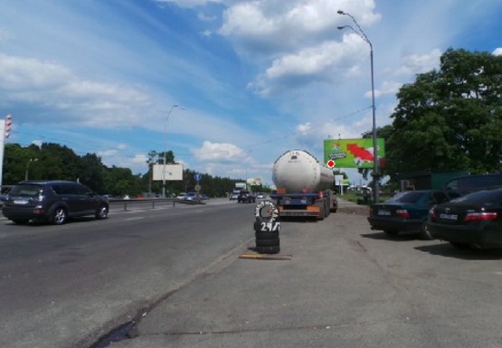 Фото рекламної площини за адресою Броварской пр., м. Лесная Фото рекламної площини за адресою Броварской пр., м. Лесная