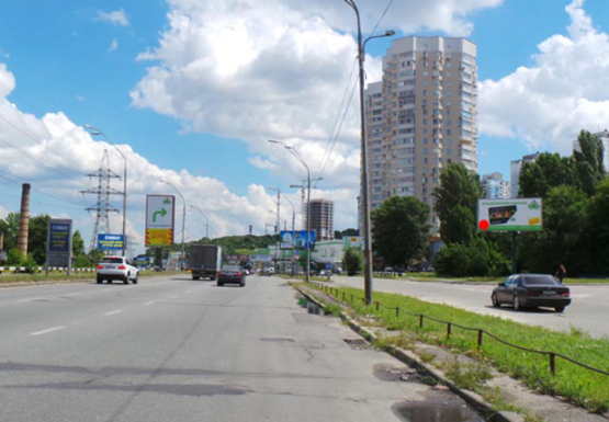 Фото рекламної площини за адресою Саперно-Cлободская ул. (2), за АЗС