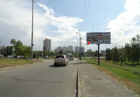 Фото рекламної площини за адресою Броварской пр. - Братиславская ул.