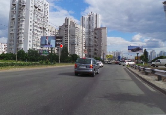 Фото рекламной плоскости по адресу Днепровская набережная, 220м до ул. Княжий затон