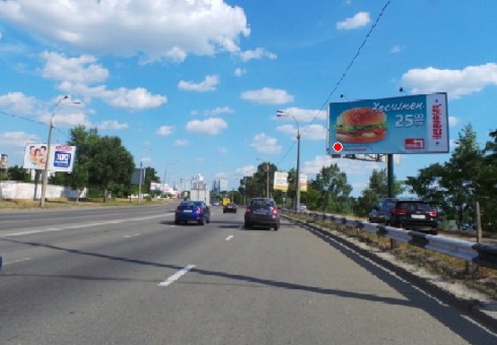 Фото рекламной плоскости по адресу Днепровская набережная, 640м от ж-д моста