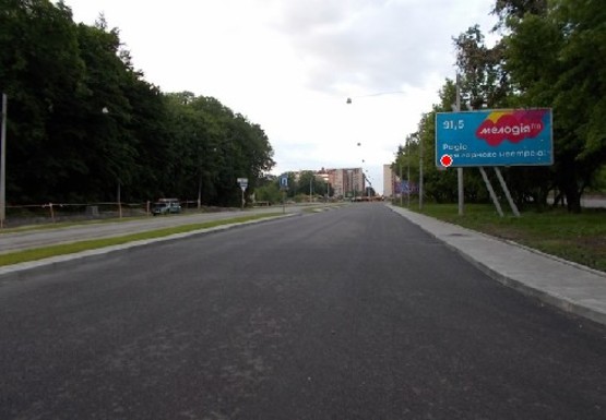 Фото рекламної площини за адресою Стуса ул. - Красной Калины пр.