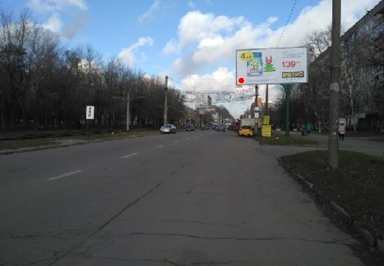 Фото рекламной плоскости по адресу Моторостроителей ул. (парк "Солнышко")