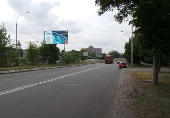 Фото рекламної площини за адресою Симиренка ул., 31 (напротив)