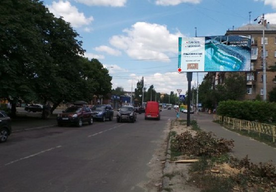 Фото рекламної площини за адресою Сергиенка ул. - Сосюры ул.