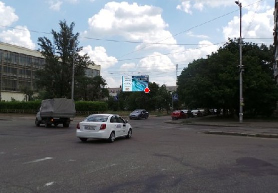 Фото рекламної площини за адресою Сергиенка ул. - Сосюры ул.