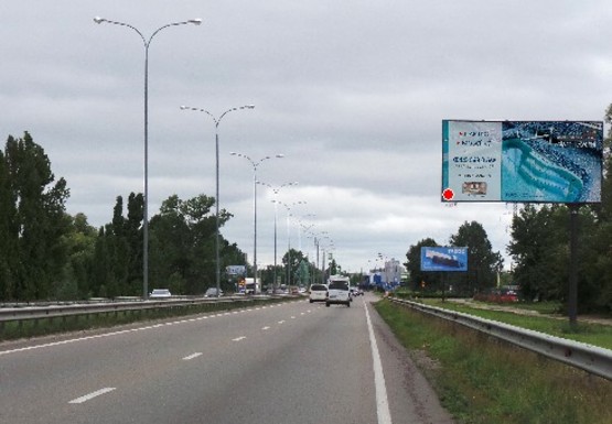 Фото рекламної площини за адресою Богатырская ул.