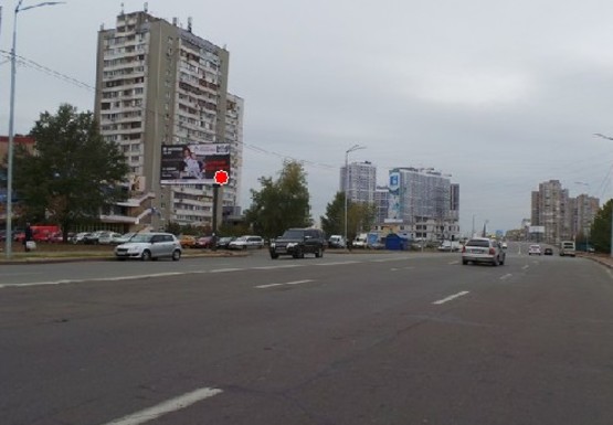 Фото рекламної площини за адресою Ревуцкого ул., 44