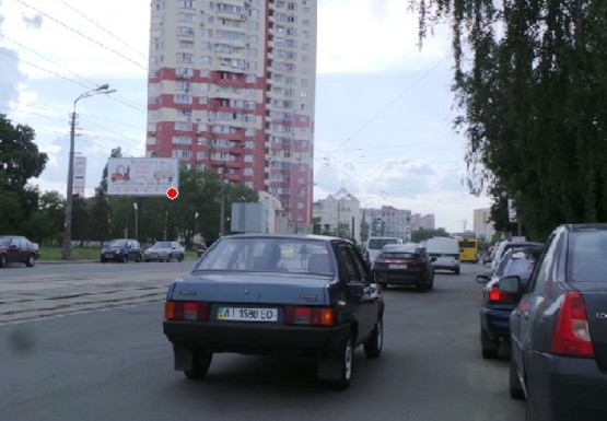Фото рекламной плоскости по адресу Бориспольская ул., напротив дома №7