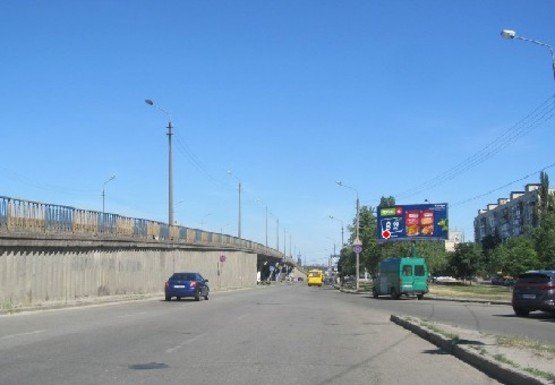 Фото рекламної площини за адресою Братиславская ул., 24 Фото рекламної площини за адресою Братиславская ул., 24