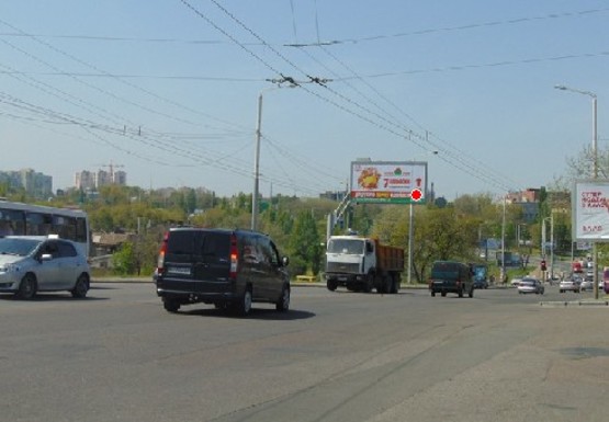 Фото рекламной плоскости по адресу Разумовская,61 ул., автовокзал