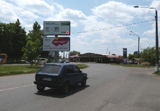 Фото рекламной плоскости по адресу Инглези ул. - Ицхака Рабина ул., 53 (верхний)