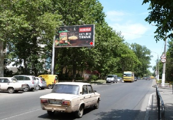 Фото рекламної площини за адресою Варненская ул., 16/1