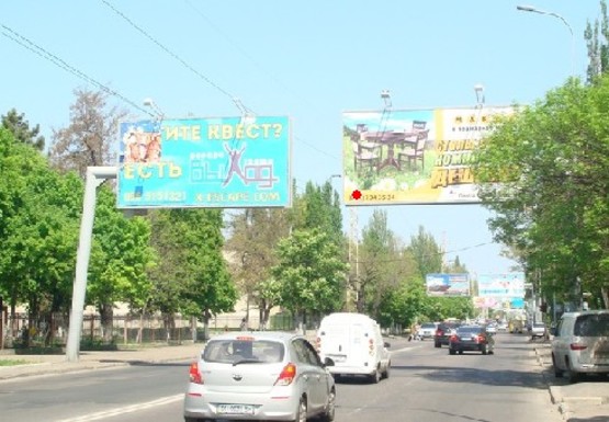 Фото рекламної площини за адресою Краснова ул., 11б