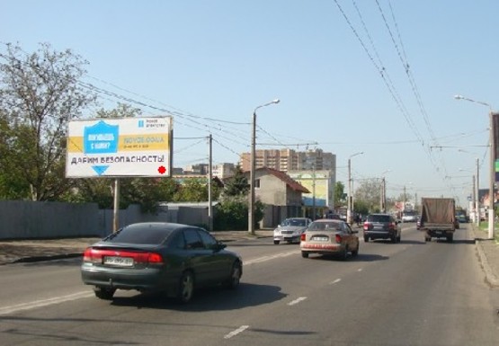 Фото рекламной плоскости по адресу Космонавта Комарова ул., 7