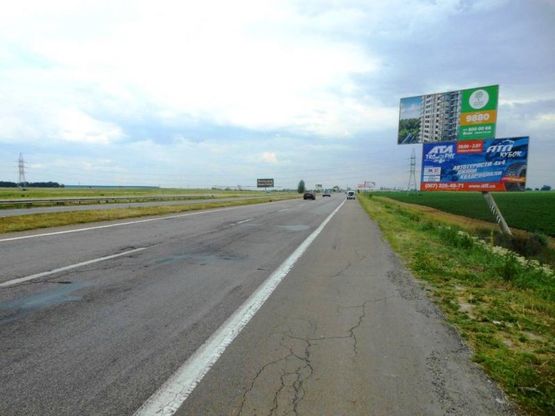 Фото рекламной плоскости по адресу об'їзд м. Бровари, траса М-01, км 24+100 право, поворот на Р-03 (Північно-Східний об'їзд м. Київ) Фото рекламной плоскости по адресу об'їзд м. Бровари, траса М-01, км 24+100 право, поворот на Р-03 (Північно-Східний об'їзд м. Київ)