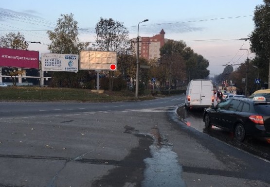 Фото рекламної площини за адресою Тарнавского генерала ул. - Злуки пр. Фото рекламної площини за адресою Тарнавского генерала ул. - Злуки пр.