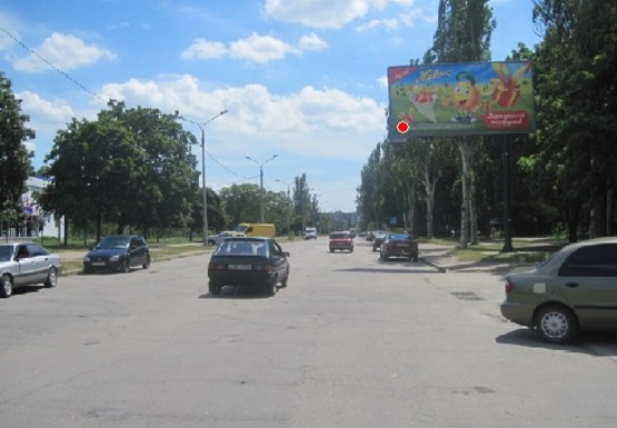 Фото рекламной плоскости по адресу Юбилейный пр. - Запорожского казачества ул.