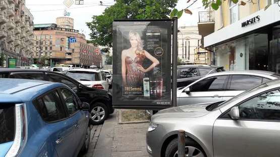 Фото рекламной плоскости по адресу Велика Васильківська вул., 27