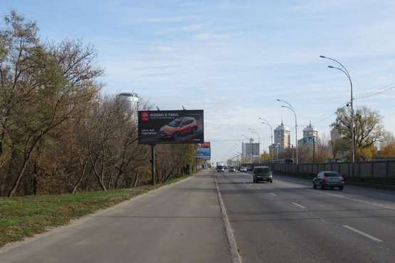 Фото рекламної площини за адресою Броварський просп., Гідропарк