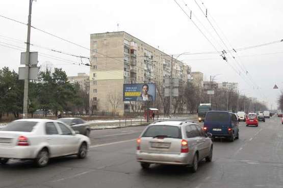Фото рекламной плоскости по адресу Лісовий просп., 3 (в напрвл. Мілютенко вул.)