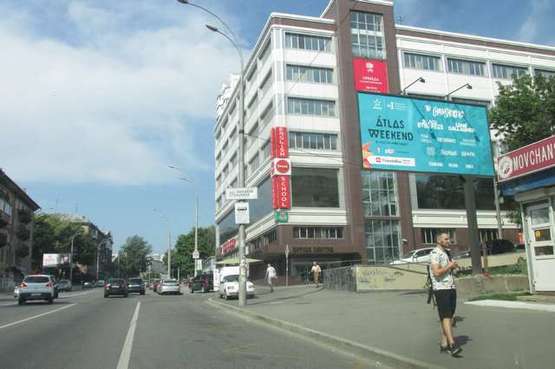 Фото рекламной плоскости по адресу Васильківська вул., 8