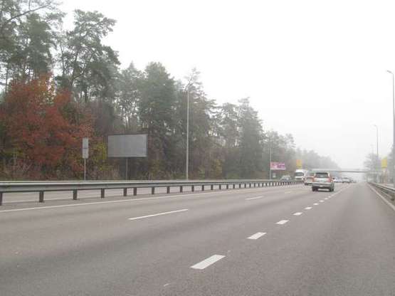Фото рекламної площини за адресою Брест-Литовське шосе, 17 напроти (в напрямку Киэва)