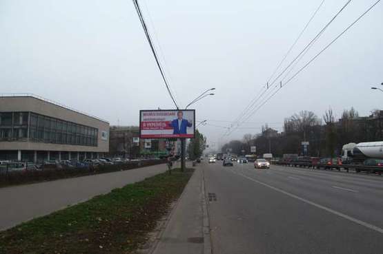 Фото рекламной плоскости по адресу Перемоги просп., 100/1
