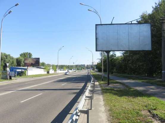 Фото рекламної площини за адресою Здолбунівська вул., біля озера "Сонячне"