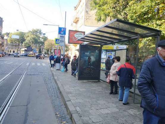 Фото рекламной плоскости по адресу Івана Франка пл. - Івана Франка вул.