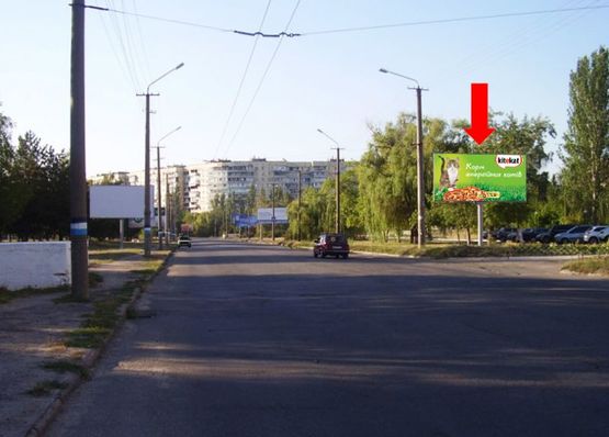 Фото рекламної площини за адресою Набережная Победы ул., 124, кинотеатр "Салют" Фото рекламної площини за адресою Набережная Победы ул., 124, кинотеатр "Салют"