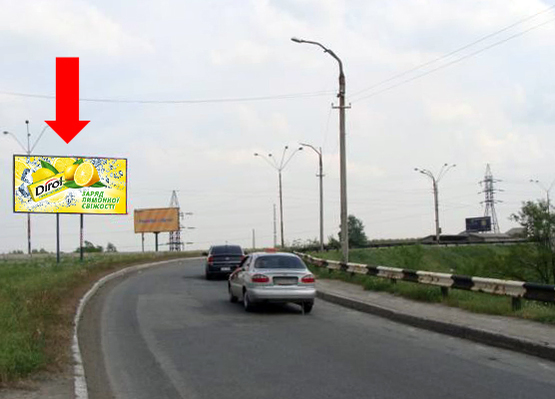 Фото рекламной плоскости по адресу Въезд на мост, жилой массив Левобережный