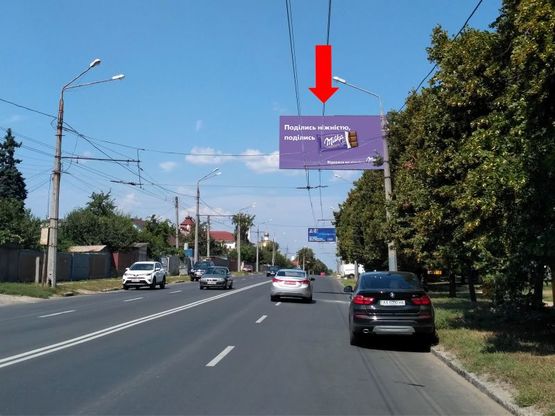 Фото рекламної площини за адресою Холодногорская ул., 10, из центра Фото рекламної площини за адресою Холодногорская ул., 10, из центра