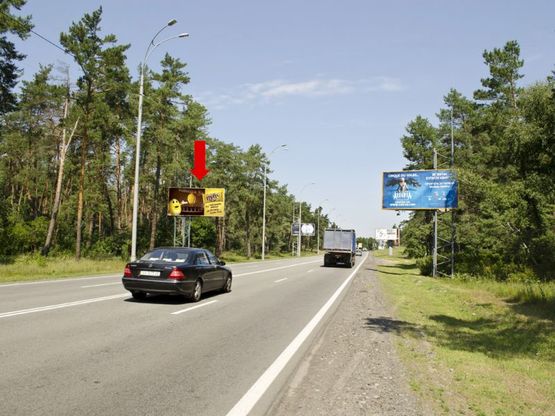 Фото рекламной плоскости по адресу Столичное шоссе, 140м до "Динамо", в Киев