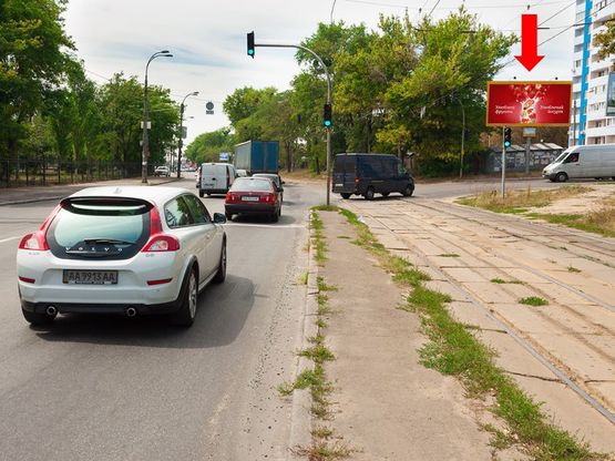 Фото рекламної площини за адресою Дегтяревская ул. / Шамрыла ул., в сторону ст. м. "Берестейская"