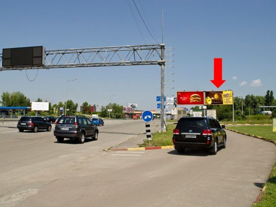 Фото рекламної площини за адресою Столичное шоссе, перед мостом по Заболотного ул., рядом ТРЦ "Домосфера", в центр, правый
