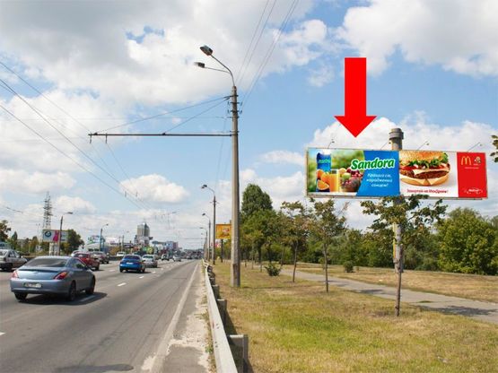 Фото рекламной плоскости по адресу Бандеры пр. (бывш. Московский пр.), напротив ТЦ "Метро", в центр, левый