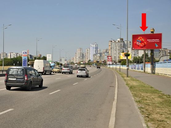 Фото рекламной плоскости по адресу Бажана пр. / Днепродзержинская ул., 226-228, в центр Фото рекламной плоскости по адресу Бажана пр. / Днепродзержинская ул., 226-228, в центр