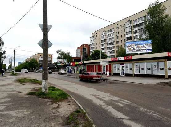 Фото рекламної площини за адресою Привокзальна вул. - Олеся Гончара вул. (60-річча Жовтня вул.) Фото рекламної площини за адресою Привокзальна вул. - Олеся Гончара вул. (60-річча Жовтня вул.)