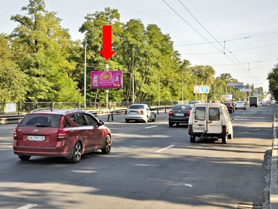 Фото рекламной плоскости по адресу Освободителей пр., 2, в сторону Броварской пр.