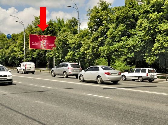 Фото рекламной плоскости по адресу Лобановского пр. (бывш. Краснозвездный пр.) / Похилая ул., напротив, в сторону Севастопольская пл.