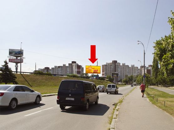 Фото рекламної площини за адресою Одесская пл., выезд на Глушкова пр., ТРЦ "Магеллан", в сторону Глушкова пр.