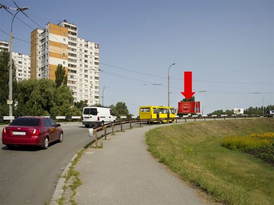 Фото рекламної площини за адресою Одесская пл., выезд на Глушкова пр., в сторону Заболотного ул.