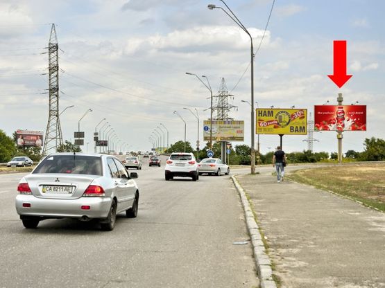Фото рекламної площини за адресою Промышленная ул. / Киквидзе ул., в сторону моста Южного